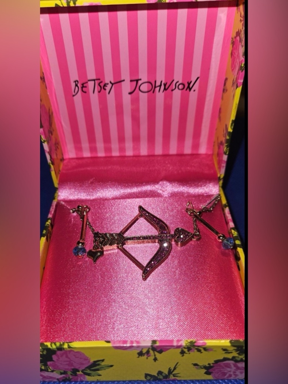 BETSEY JOHNSON Vintage Cupid’s Bow Heart-Tipped Arrow Pavé Crystals NWT